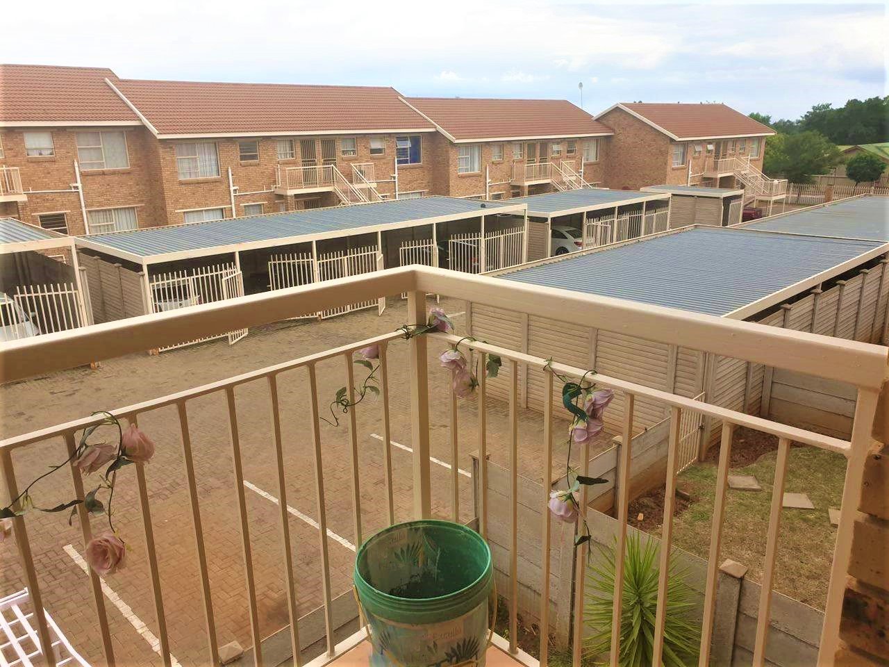 2 Bedroom Property for Sale in Fleurdal Free State